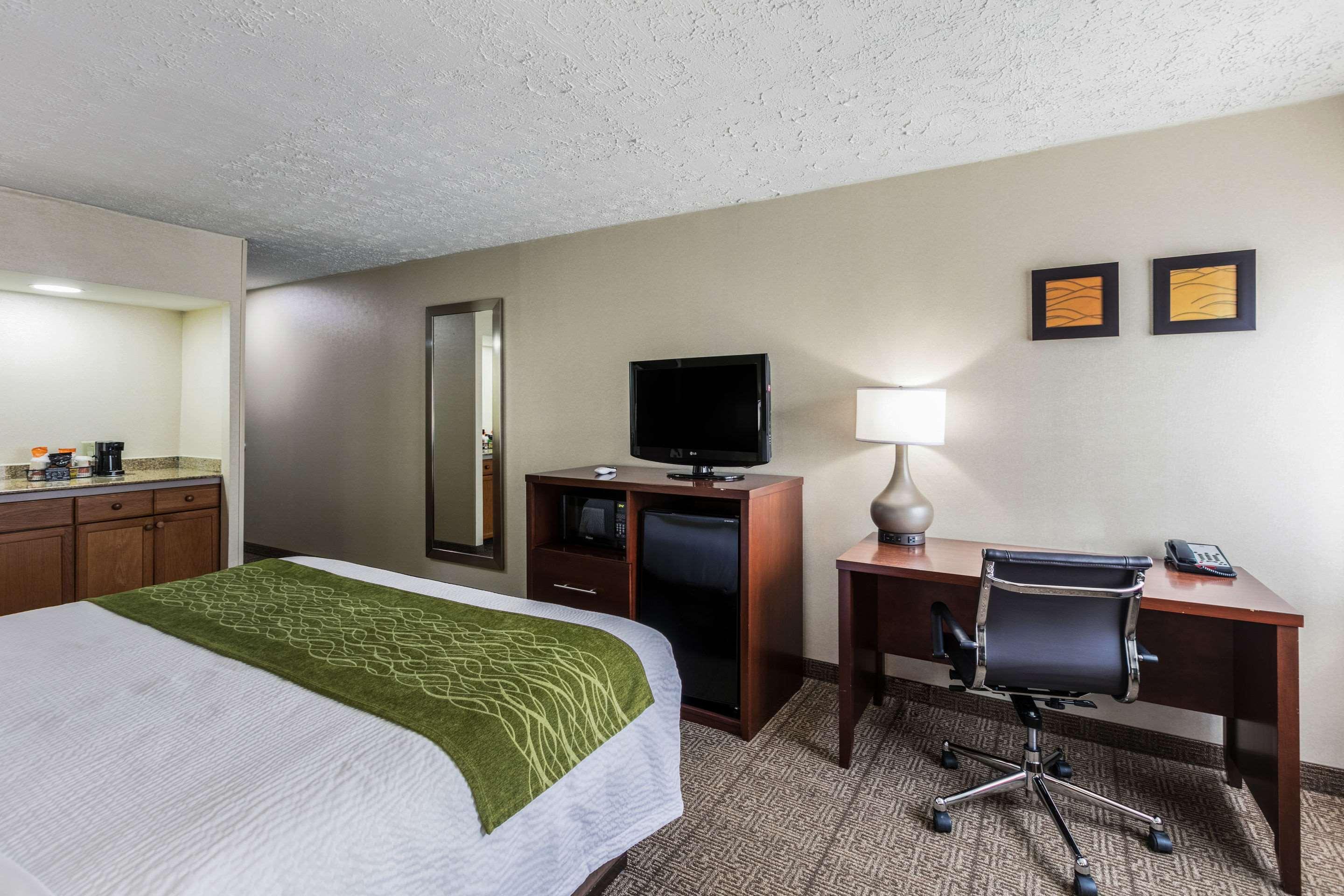 Comfort Inn Medford-Long Island エクステリア 写真