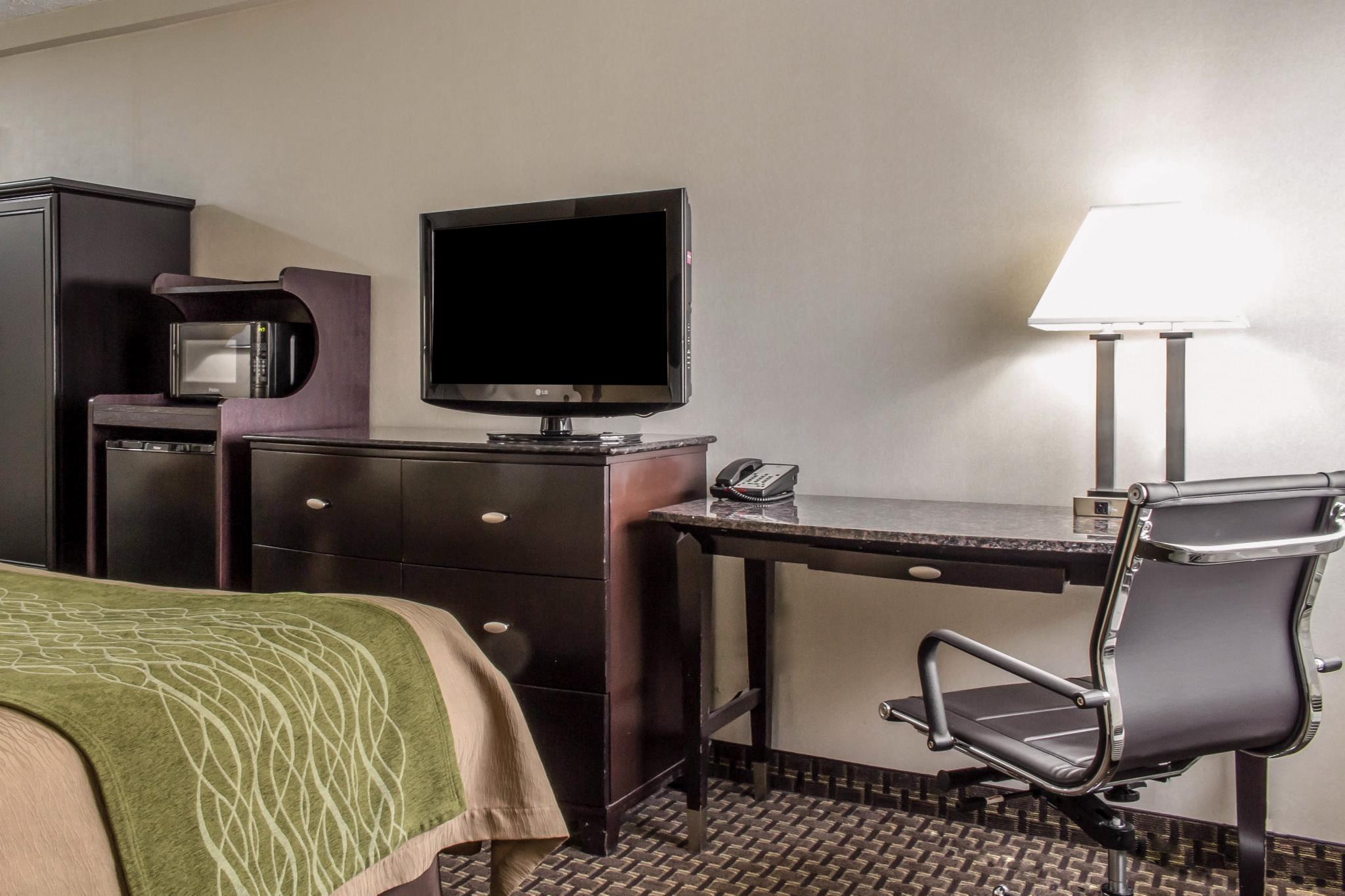 Comfort Inn Medford-Long Island エクステリア 写真