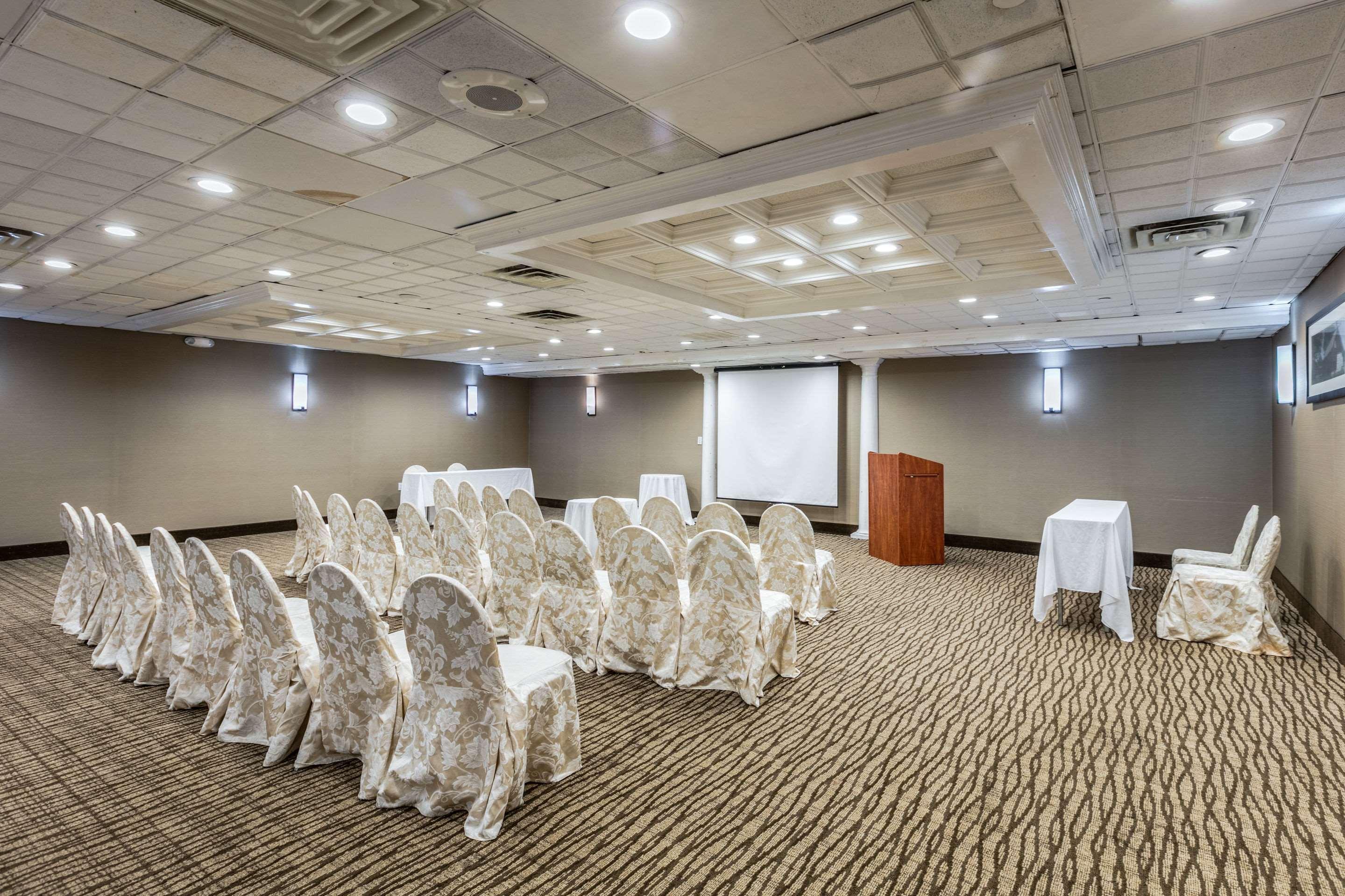 Comfort Inn Medford-Long Island エクステリア 写真