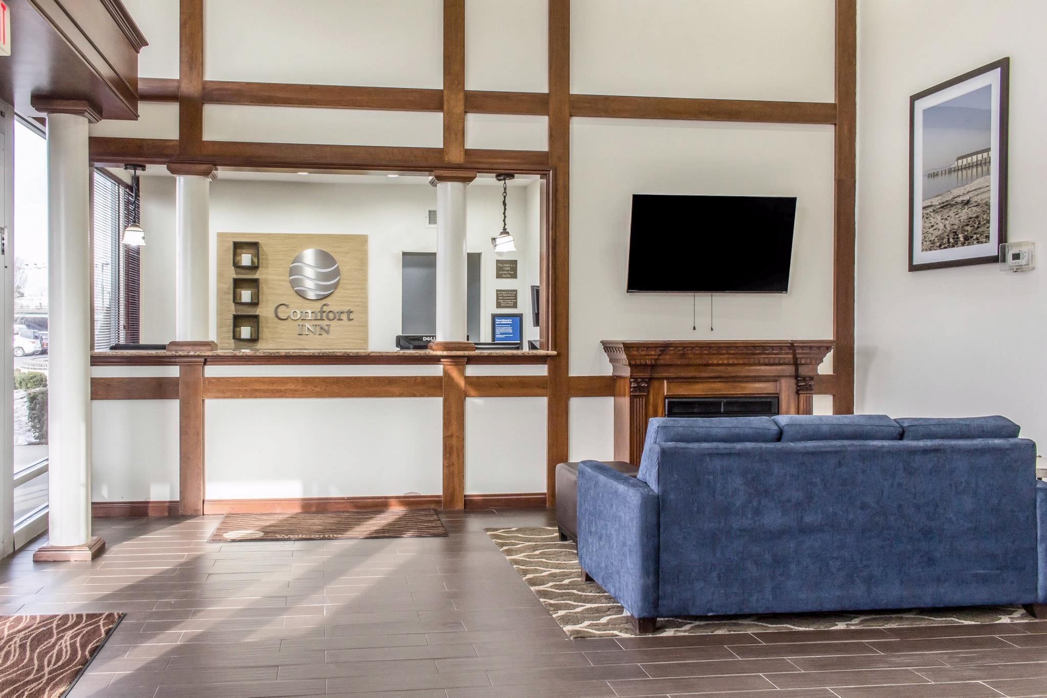 Comfort Inn Medford-Long Island エクステリア 写真