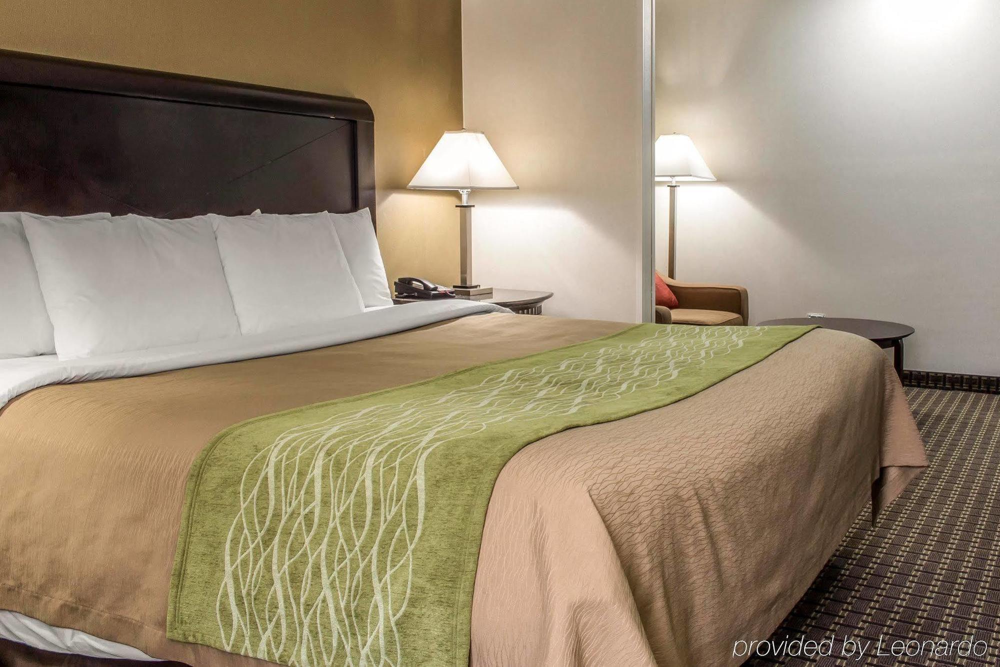 Comfort Inn Medford-Long Island エクステリア 写真