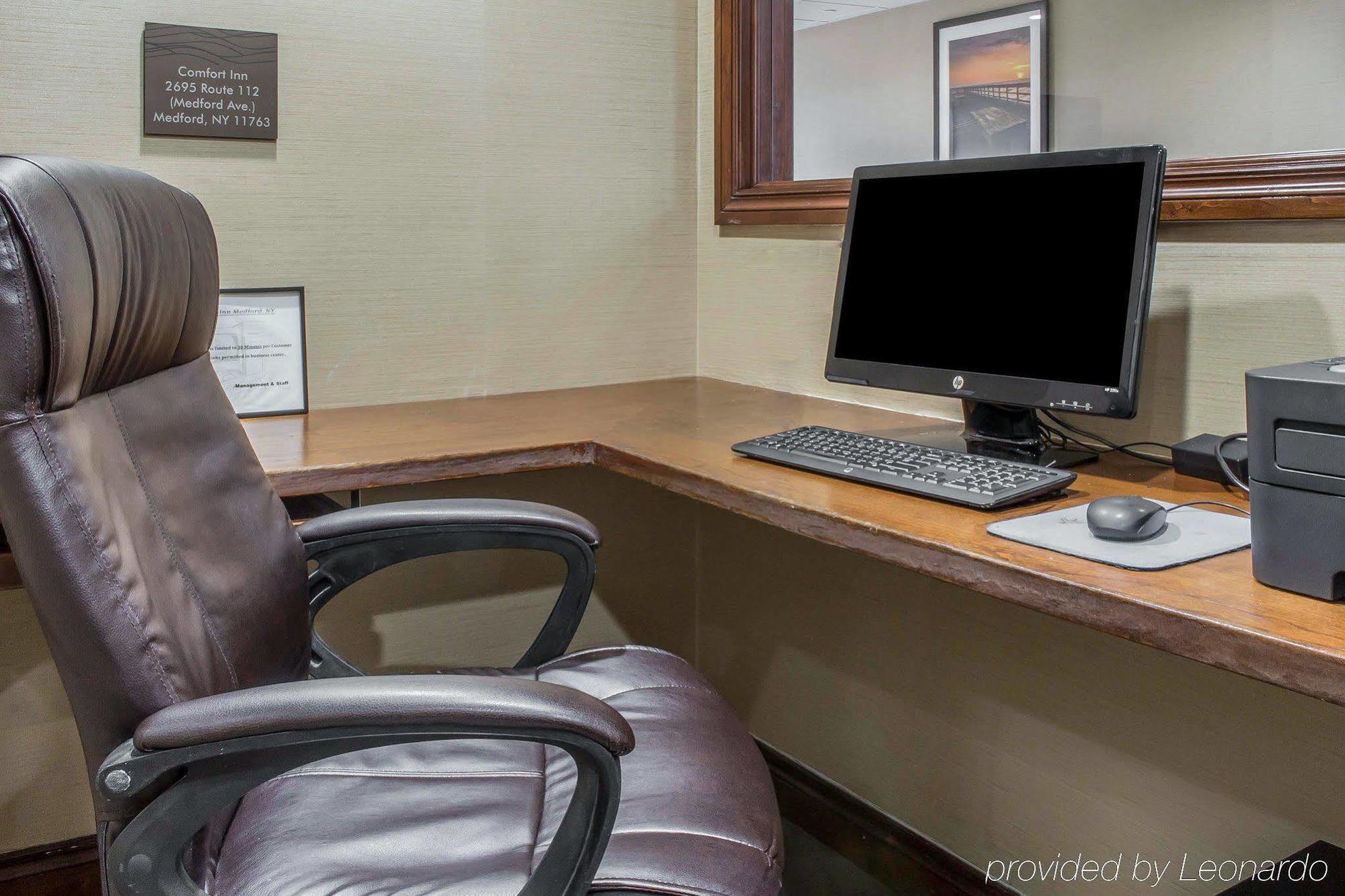 Comfort Inn Medford-Long Island エクステリア 写真